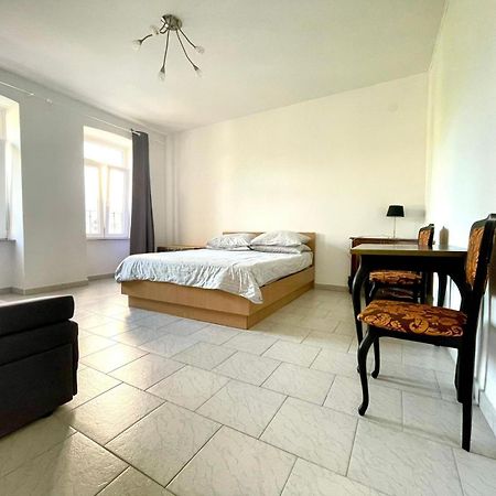 Apartmani Mauro Sa Terasom ซริกเวนิซา ภายนอก รูปภาพ