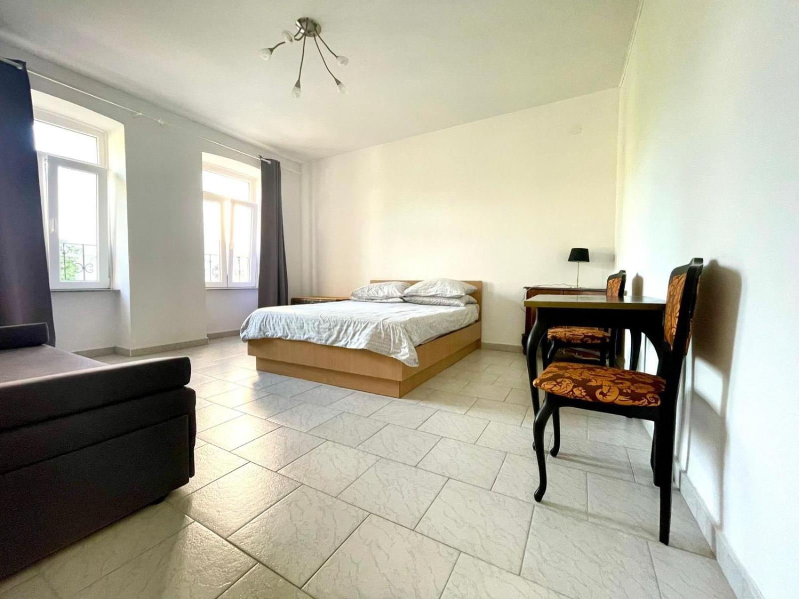 Apartmani Mauro Sa Terasom ซริกเวนิซา ภายนอก รูปภาพ